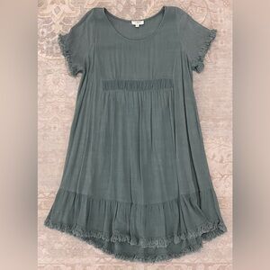 Umgee A-Line Short Sleeve Ruffle Trim Dress w/ Frayed Edges, Women’s Medium, EUC